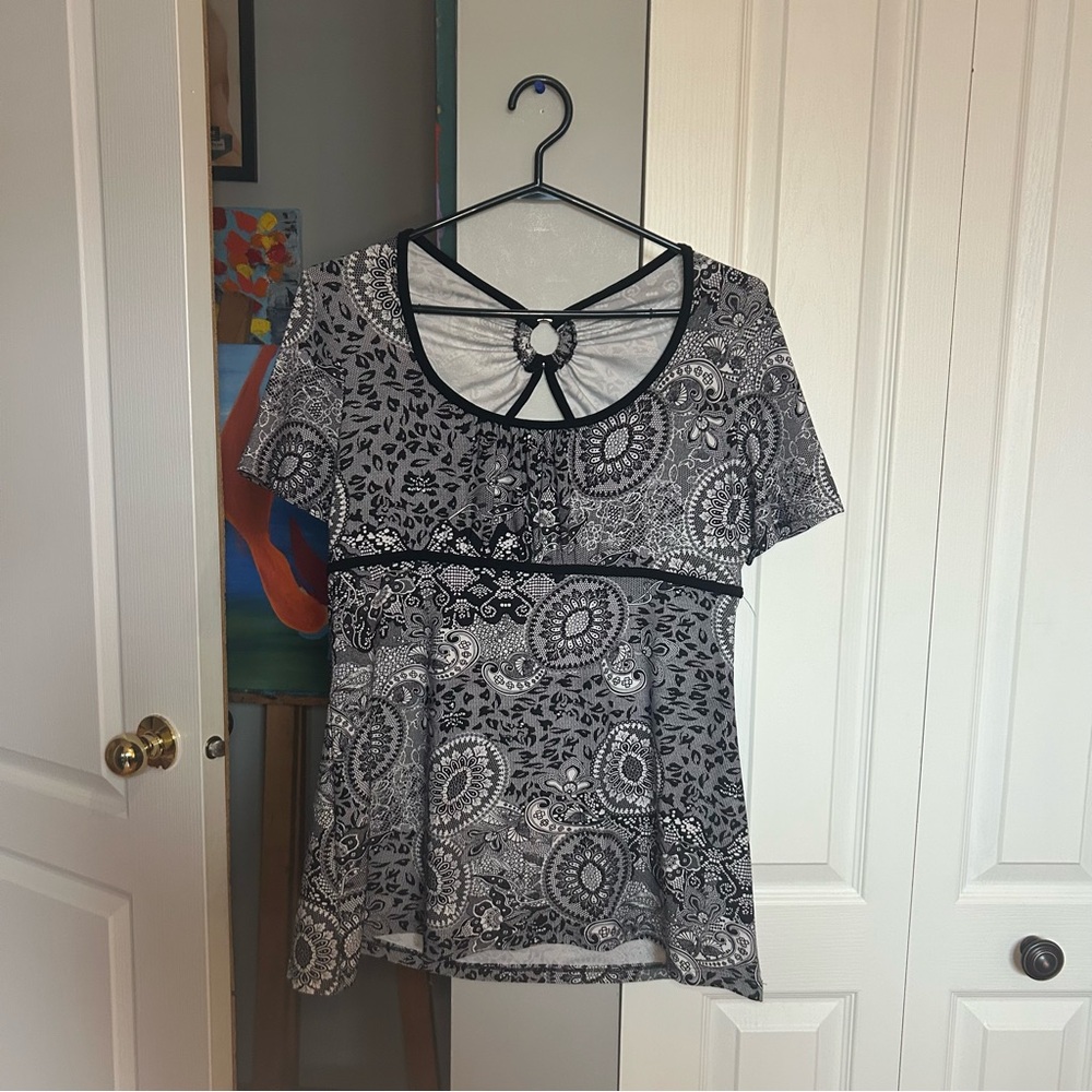 Black and Grey Print Top
